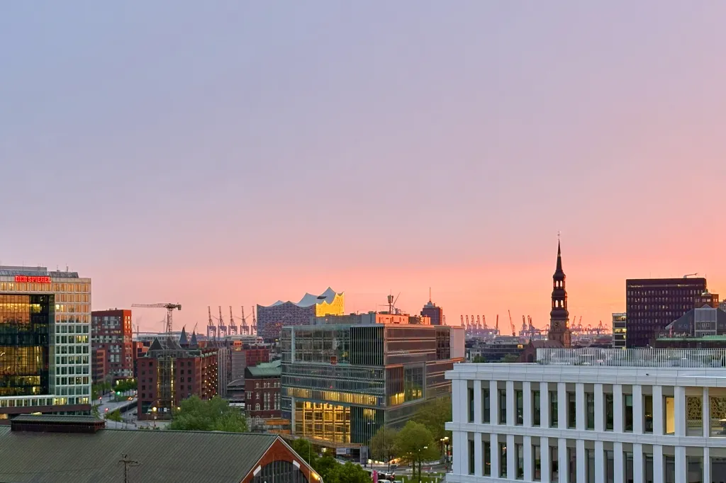 Sonnenuntergang über Hamburg, 06.05.2026 22:55