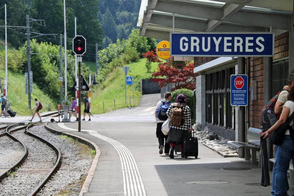 Gruyères avec le chemin de fer MOB, 28.07.2016 12:00