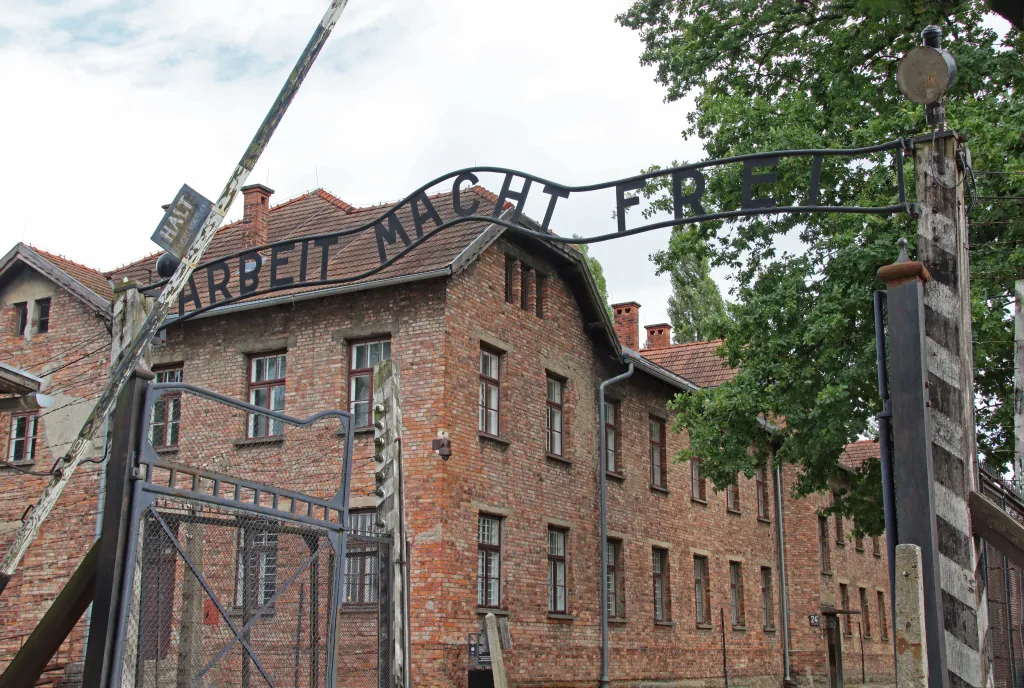 Auschwitz-Birkenau, 20.09.2026 17:08