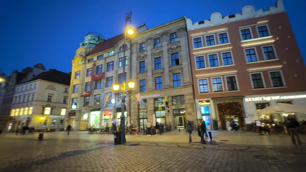 Wrocław in der Abendsonne, 23.09.2026 21:16